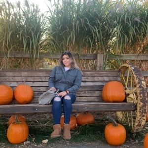 Meet your Posher, Ariel